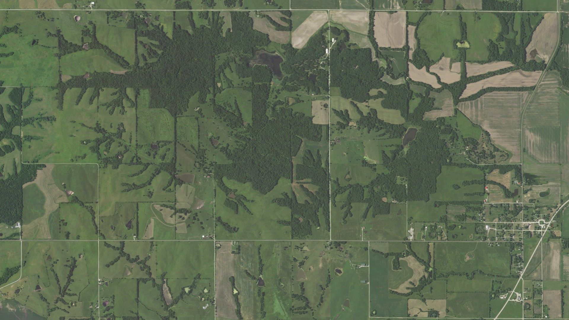 Aerial view of land around Trail Creek, Missouri