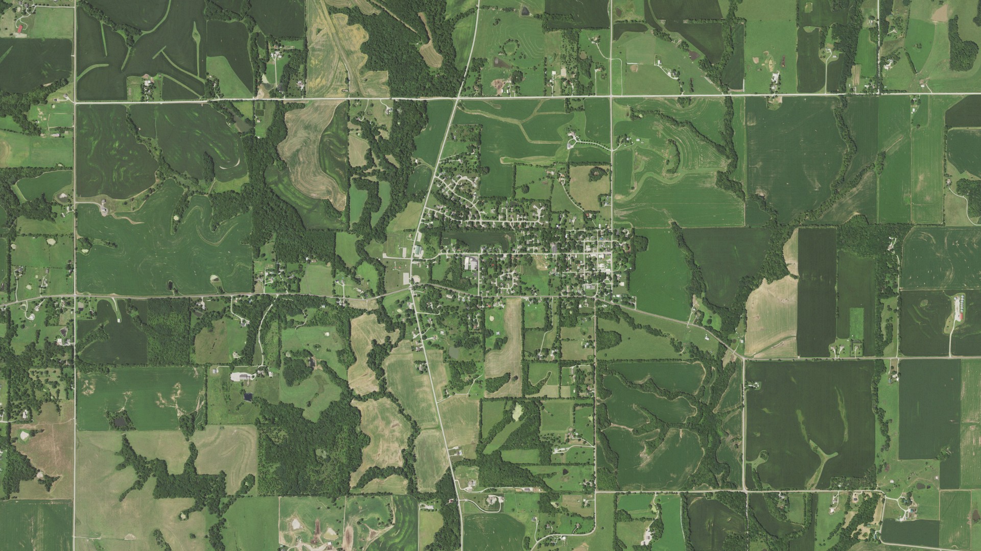 Natural-color aerial photograph of land around Camden Point, Missouri