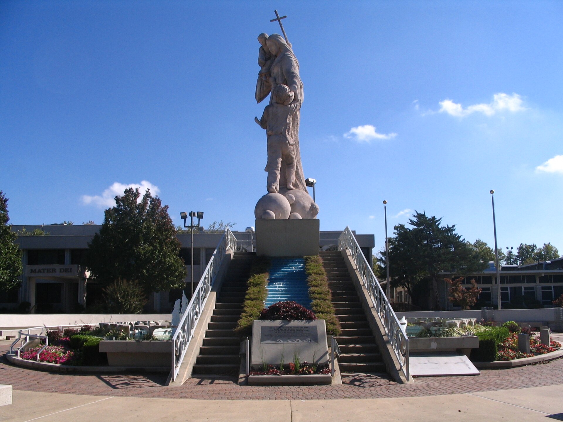 Statue and fountain at Vietnamese CMC monastery (Congregation of the Mother Co-Redemptrix - Chi Dòng Đức Mẹ Đồng Công) in Carthage, Missouri