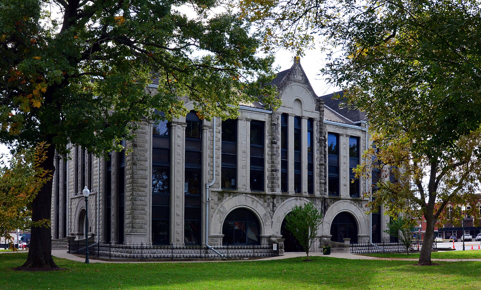 Courthouse in Clinton, Missouri