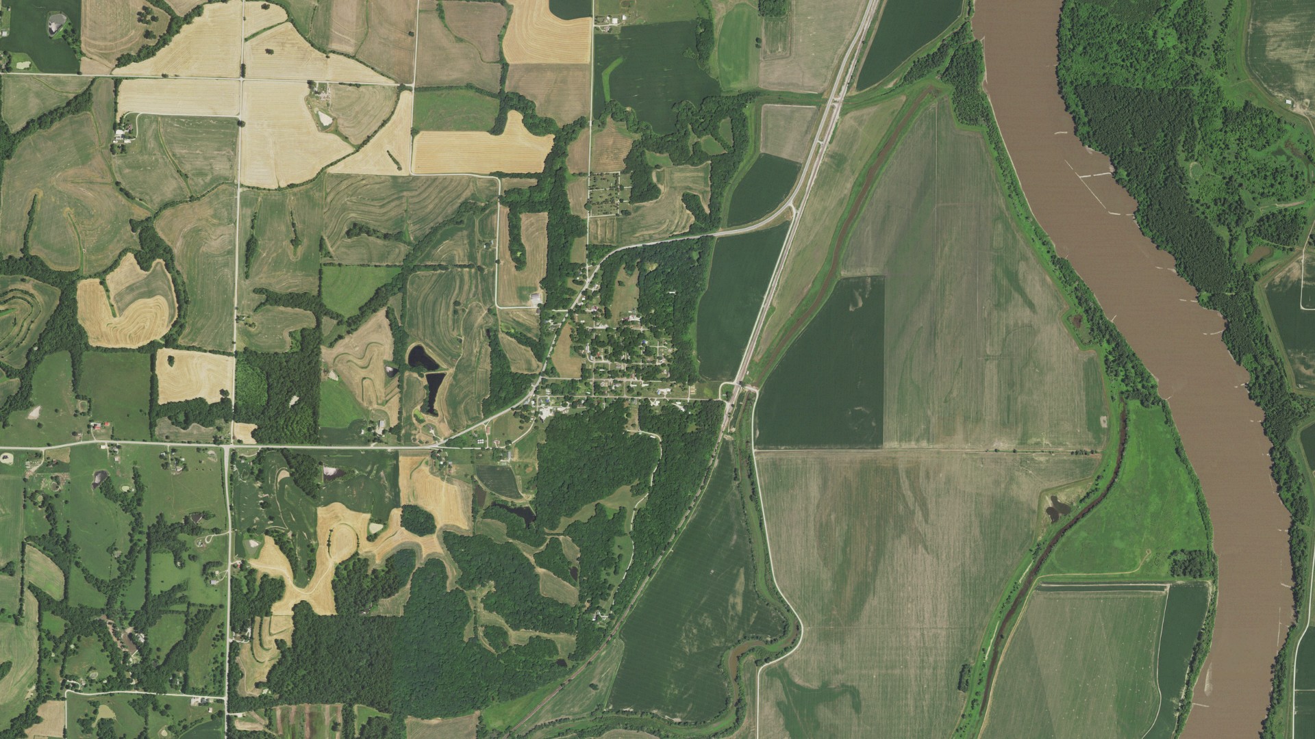 Aerial view of land around De Witt, Missouri