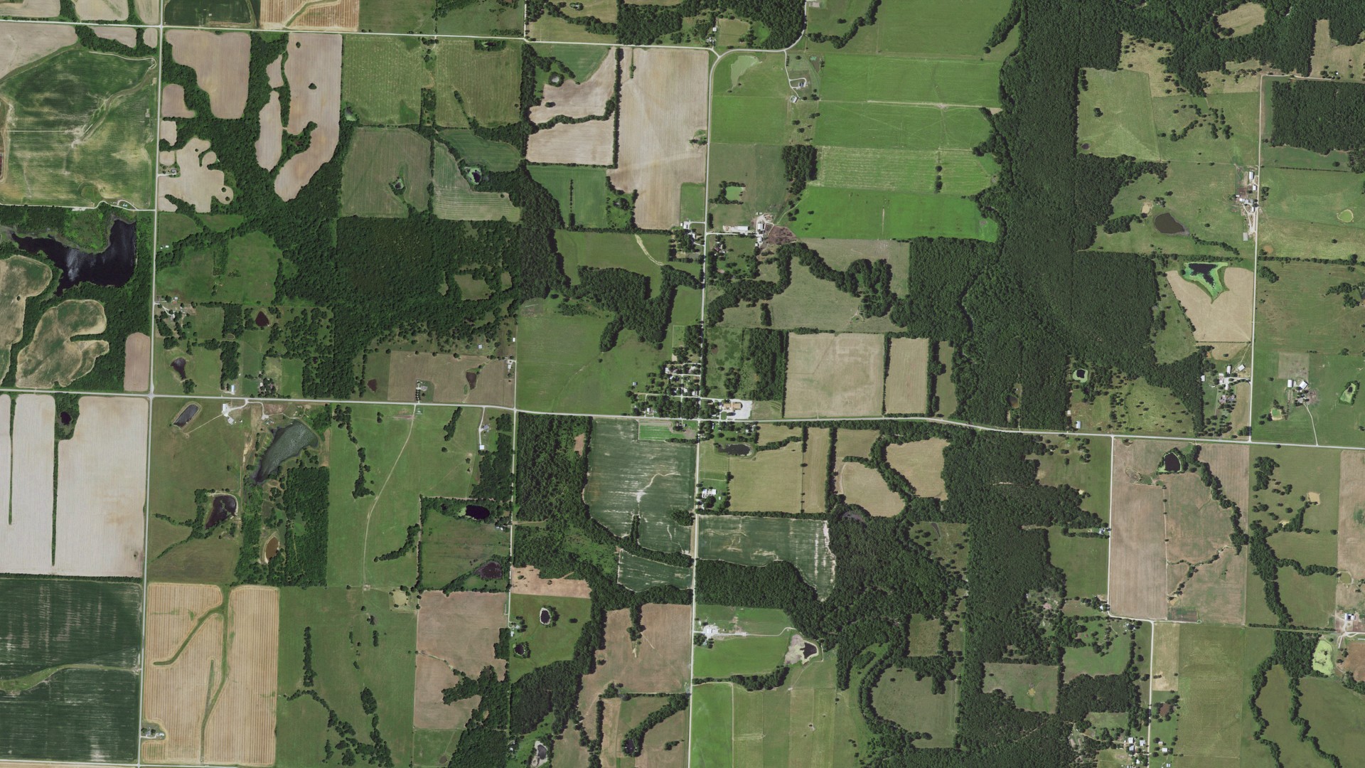 Natural-color aerial photograph of land around Milford, Missouri