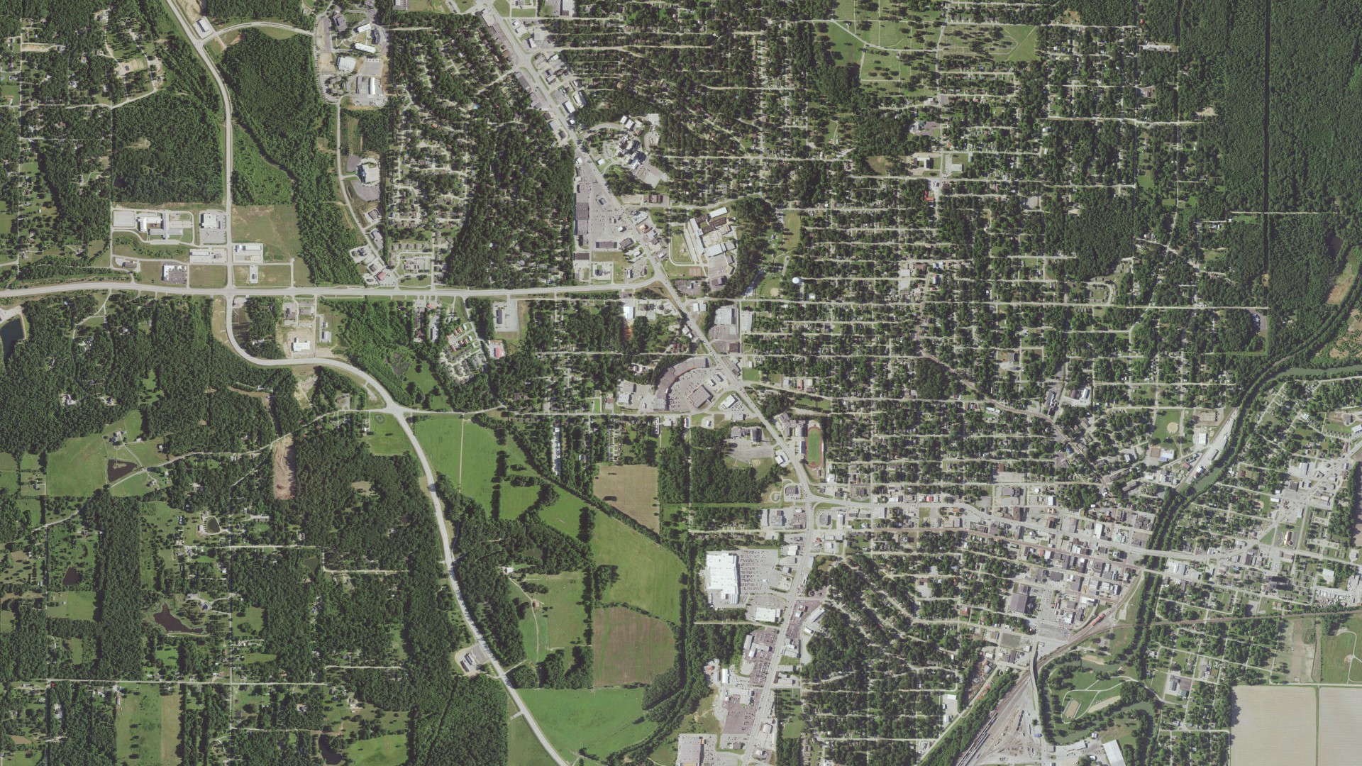 Natural-color aerial photograph of land around Poplar Bluff, Missouri