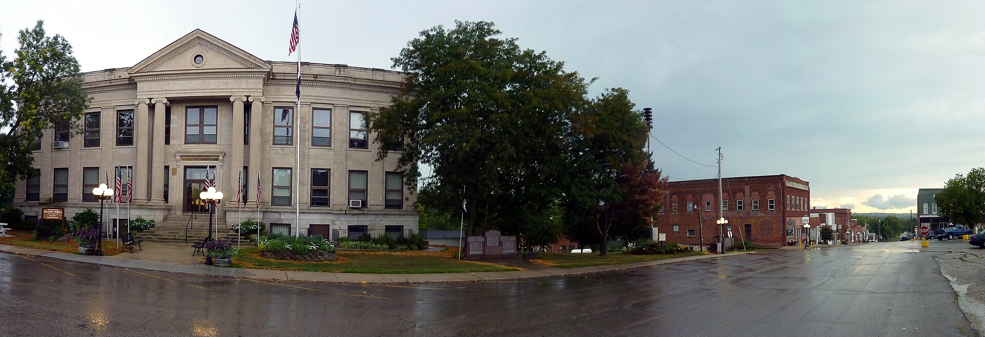 Mercer County Courthouse and downtown Princeton, Missouri