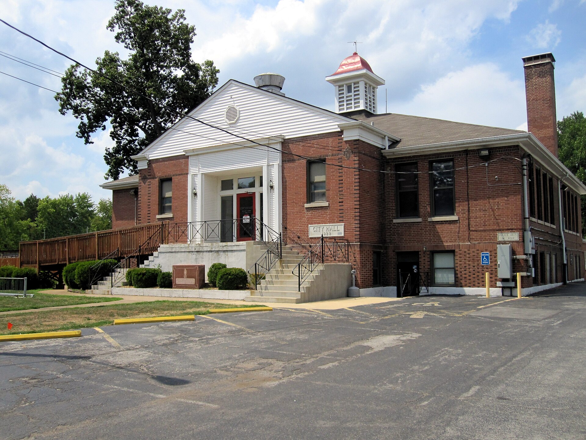 Valley Park City Hall — Missouri
