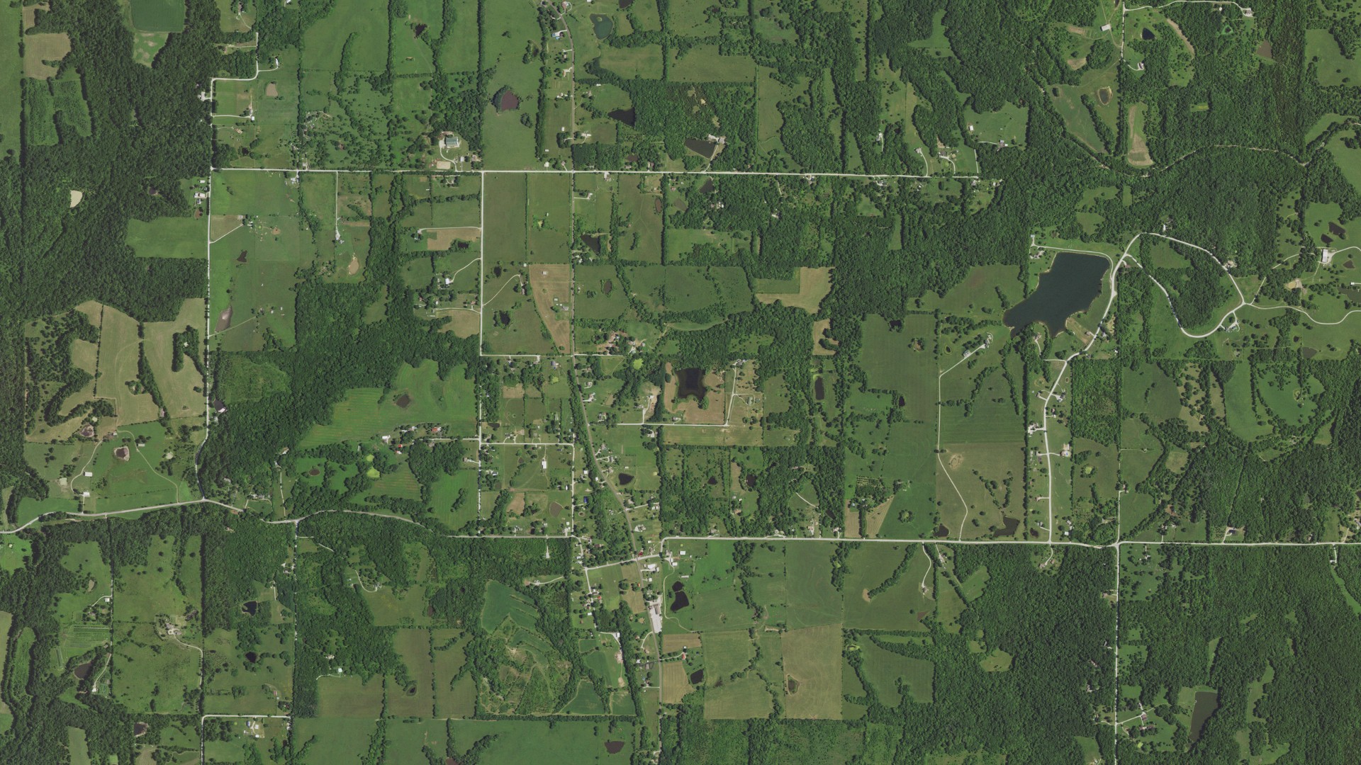 Natural-color aerial photograph of land around Vibbard, Missouri