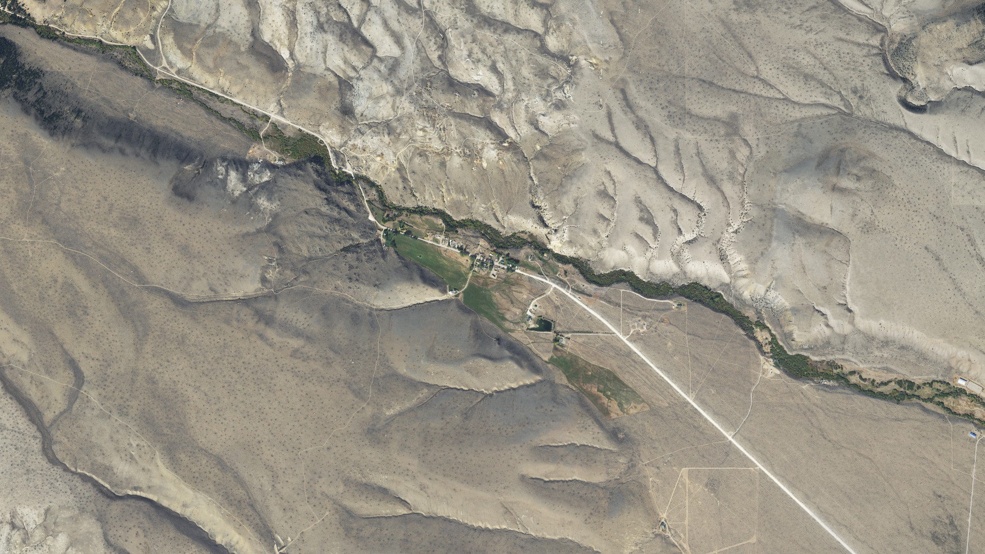 Natural-color aerial photograph of land around Argenta, Montana