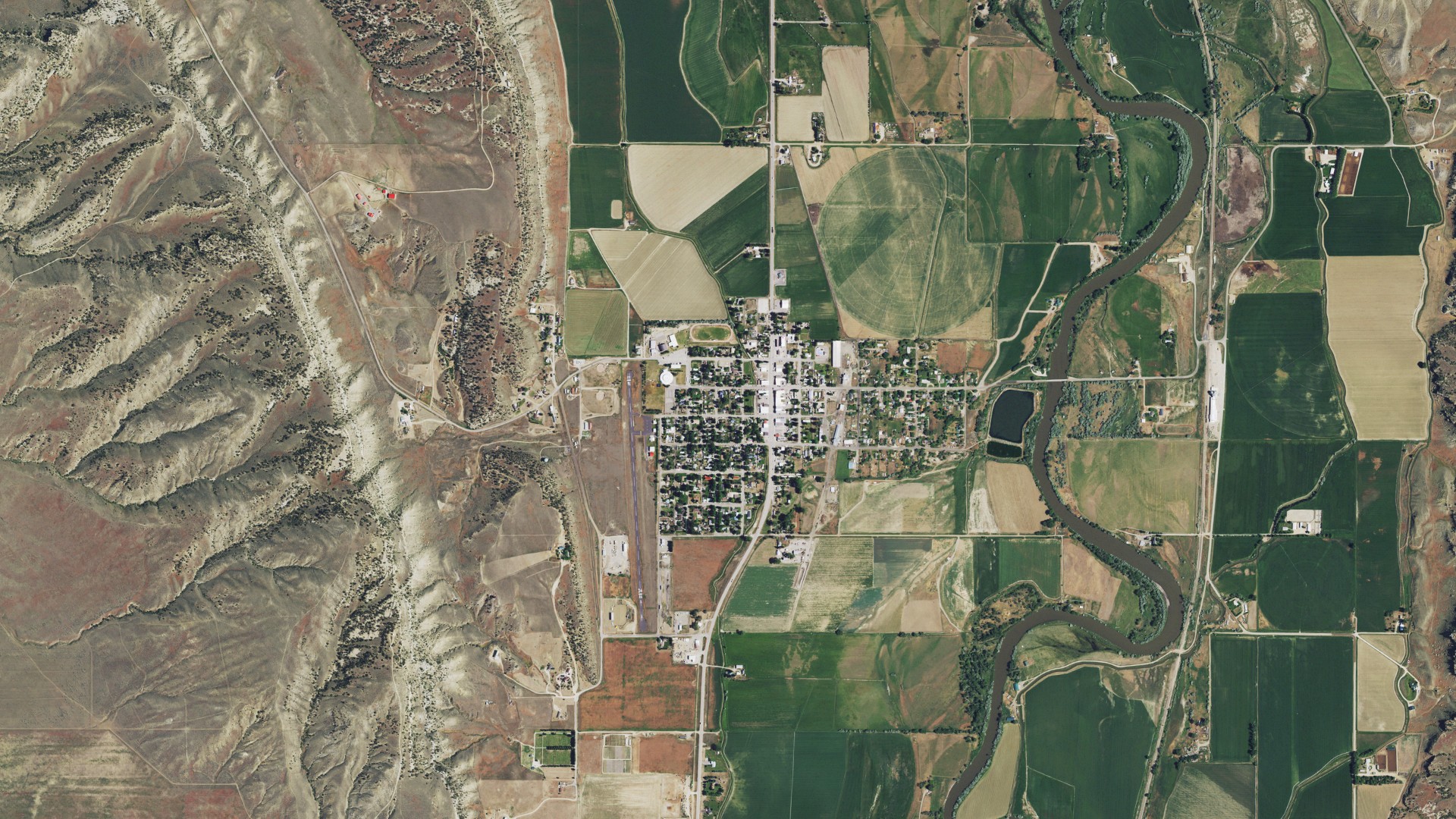 Natural-color aerial photograph of land around Bridger, Montana