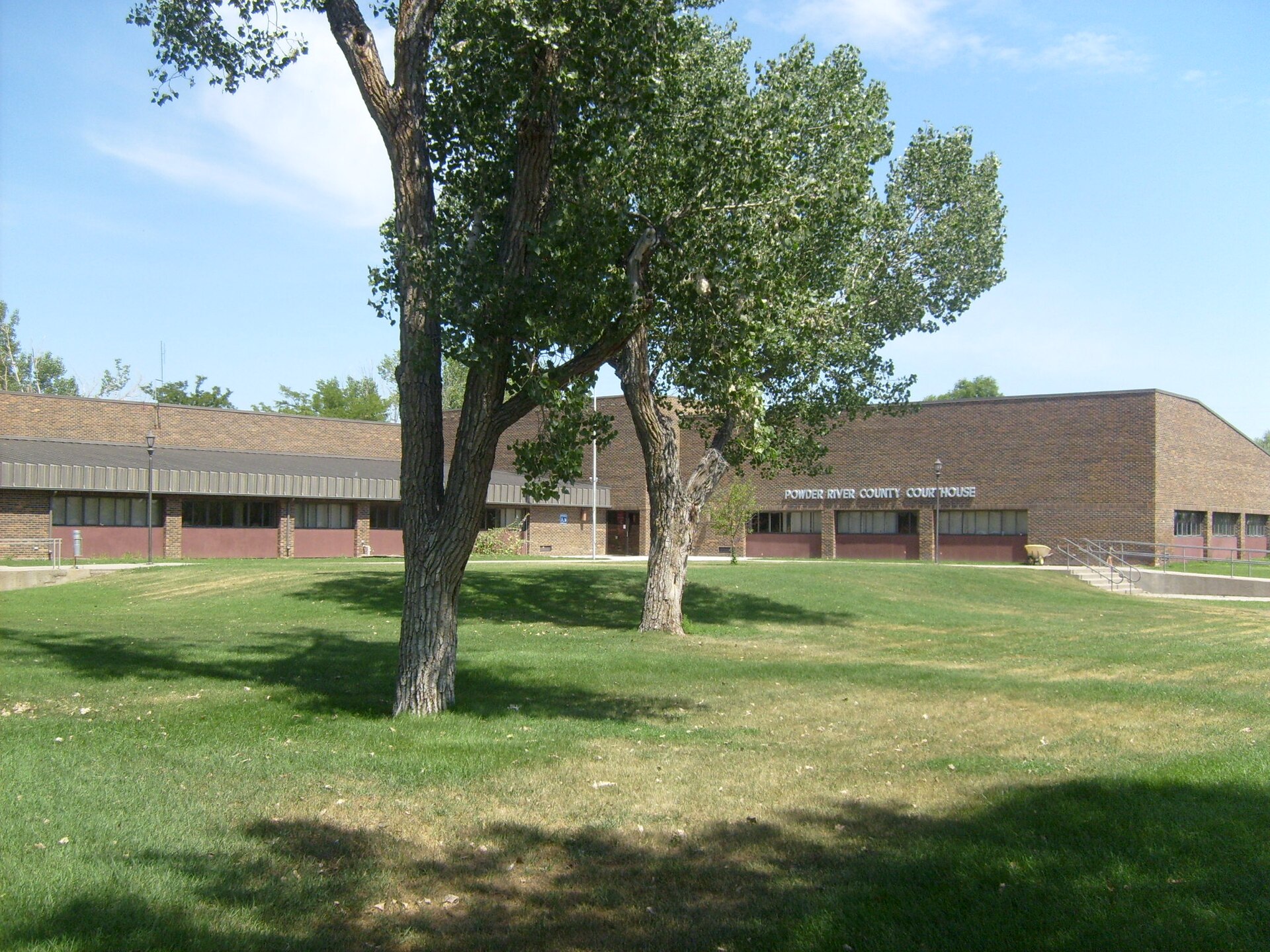 Broadus MT Powder River County Courthouse — Montana