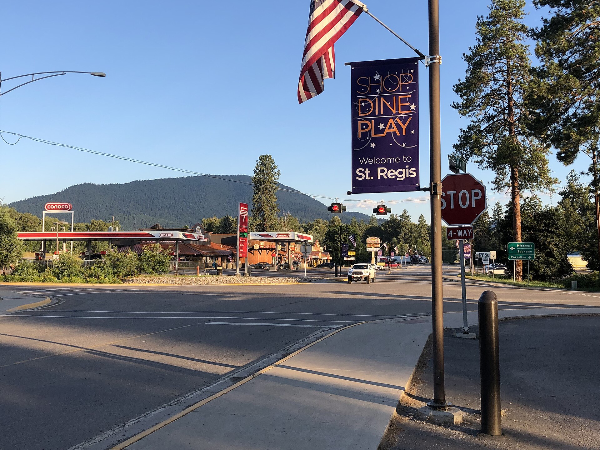 Center of w:St. Regis, Montana.