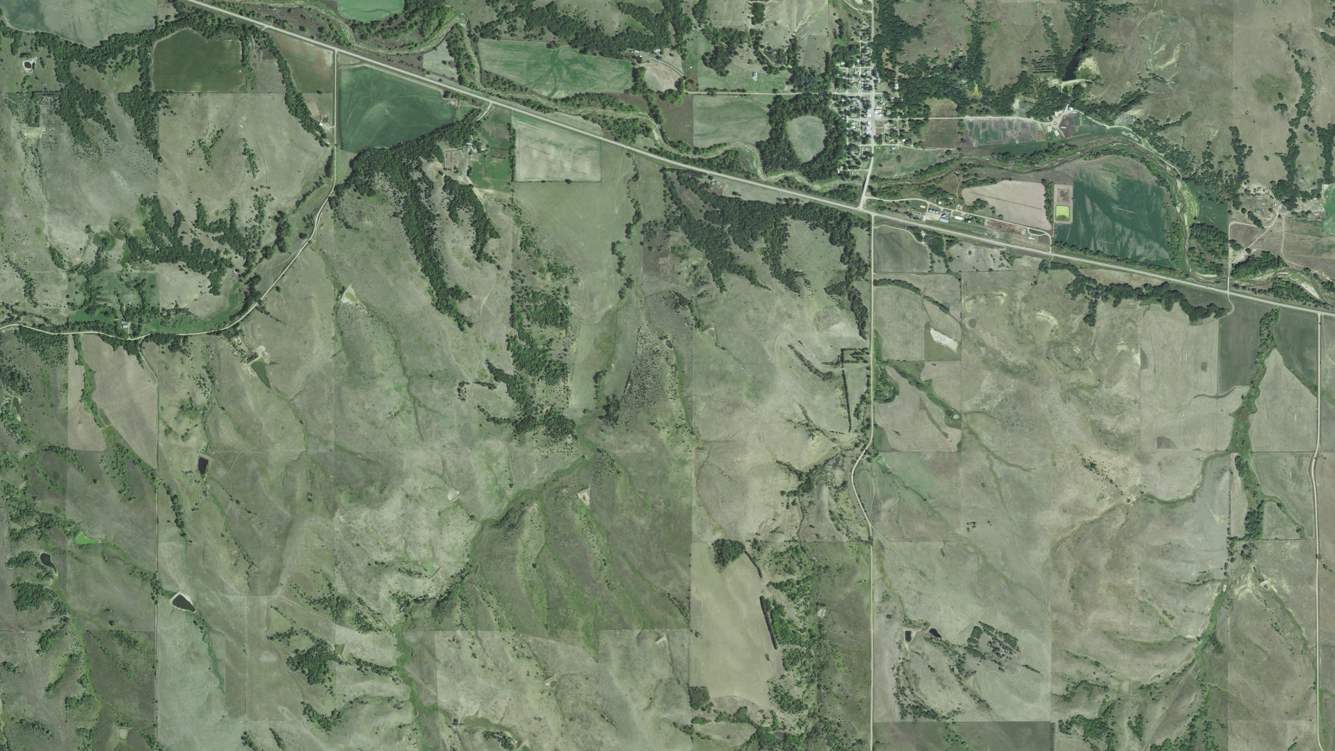 Natural-color aerial photograph of land around Bristow, Nebraska