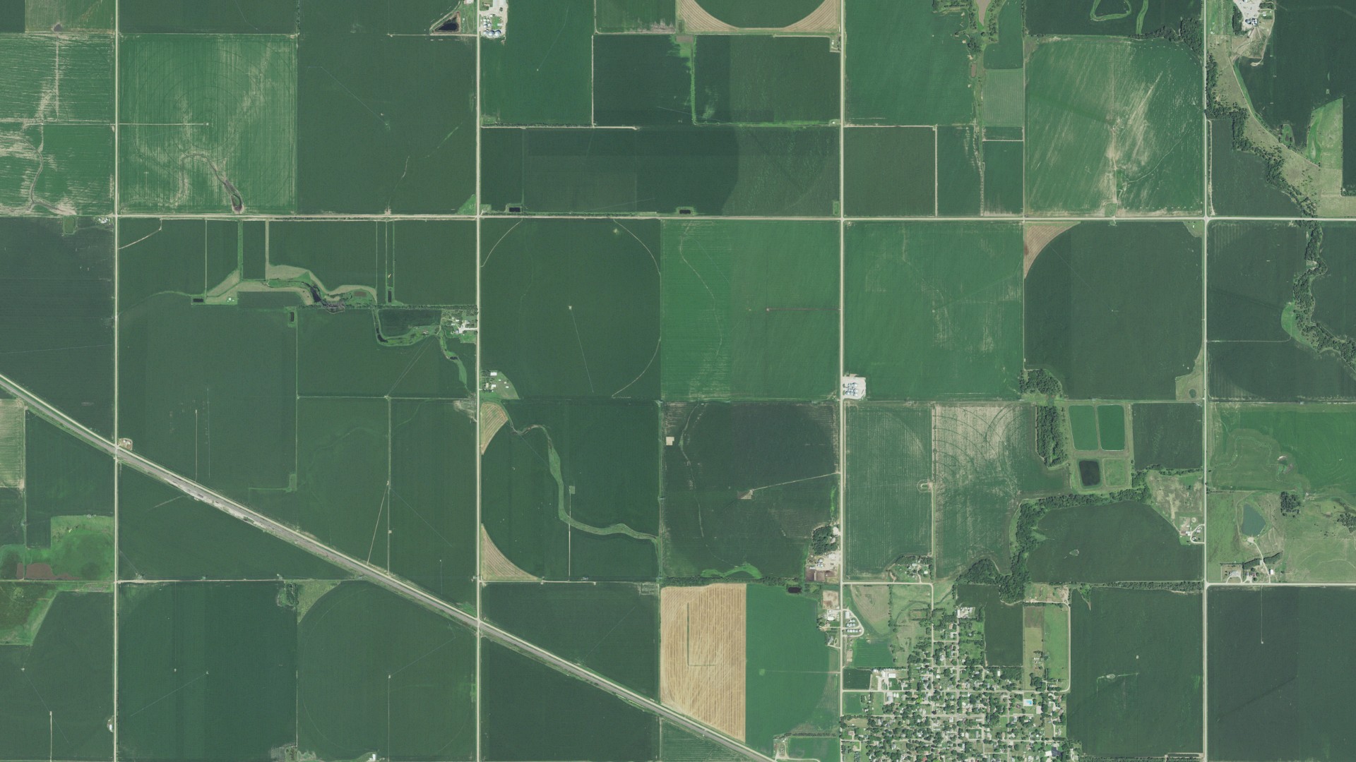 Natural-color aerial photograph of land around Edgar, Nebraska