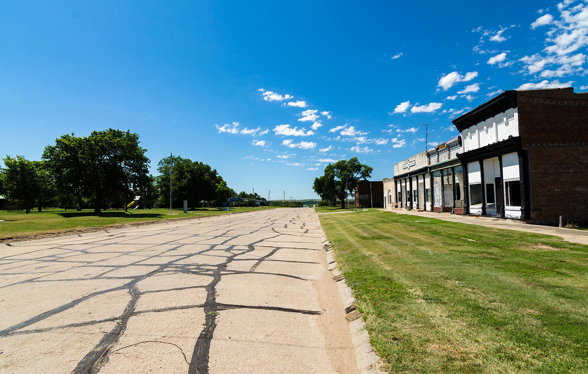 Central Street — Bloomington, Nebraska