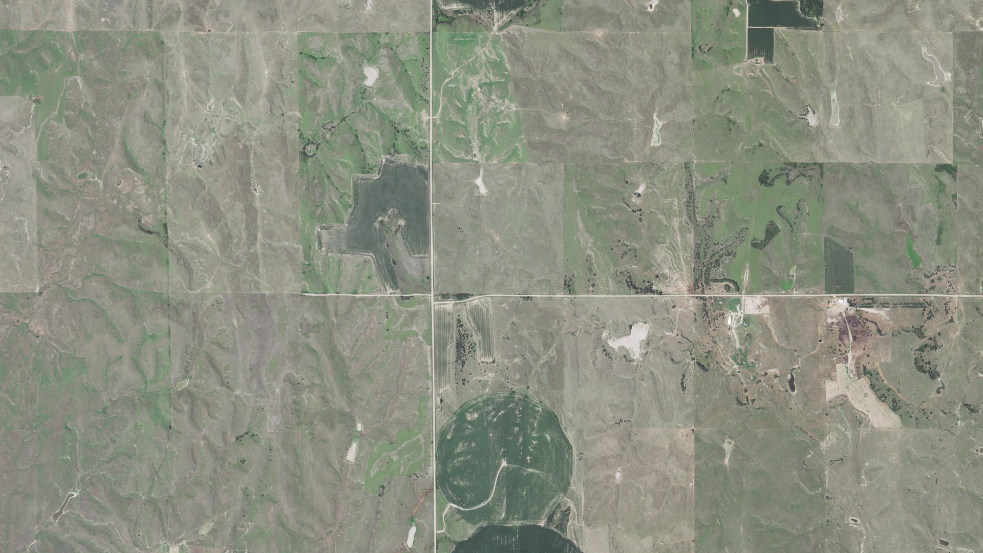 Natural-color aerial photograph of land around Ash Grove, Nebraska