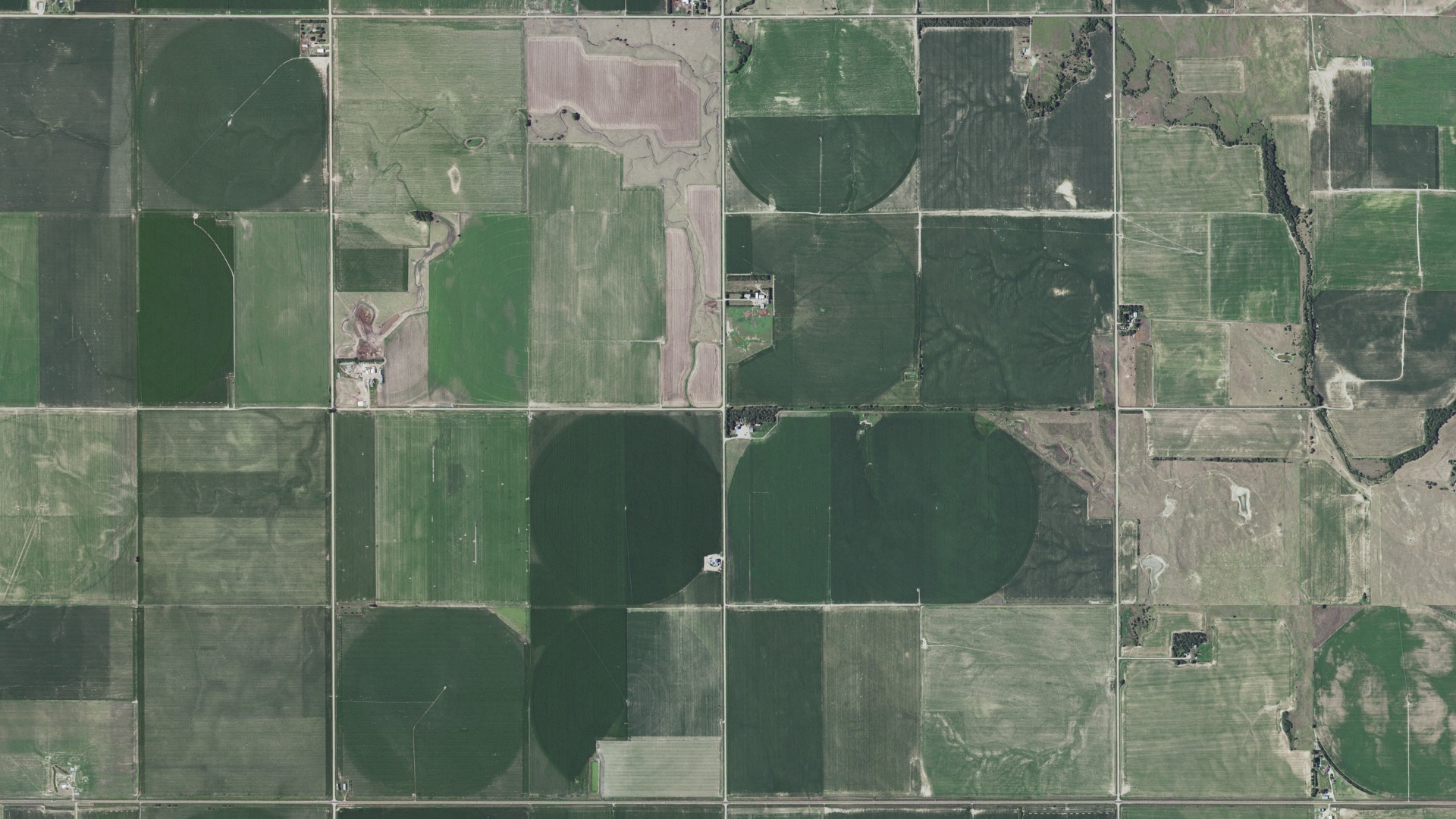 Natural-color aerial photograph of land around Salem, Nebraska