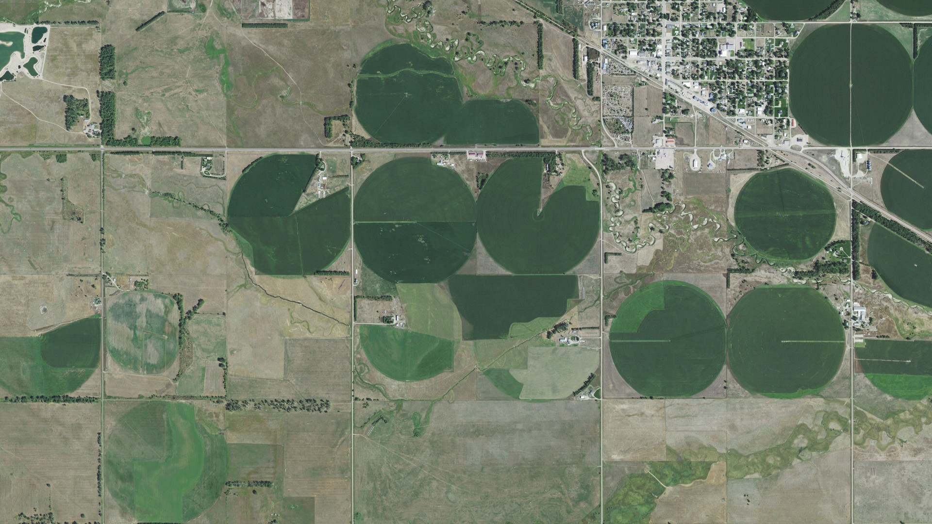 Natural-color aerial photograph of land around Stuart, Nebraska
