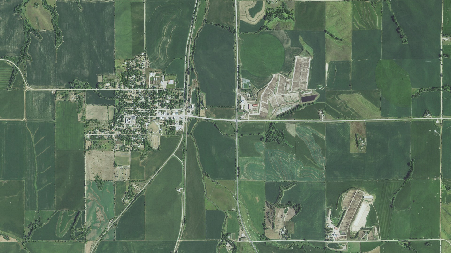 Natural-color aerial photograph of land around Omaha, Nebraska