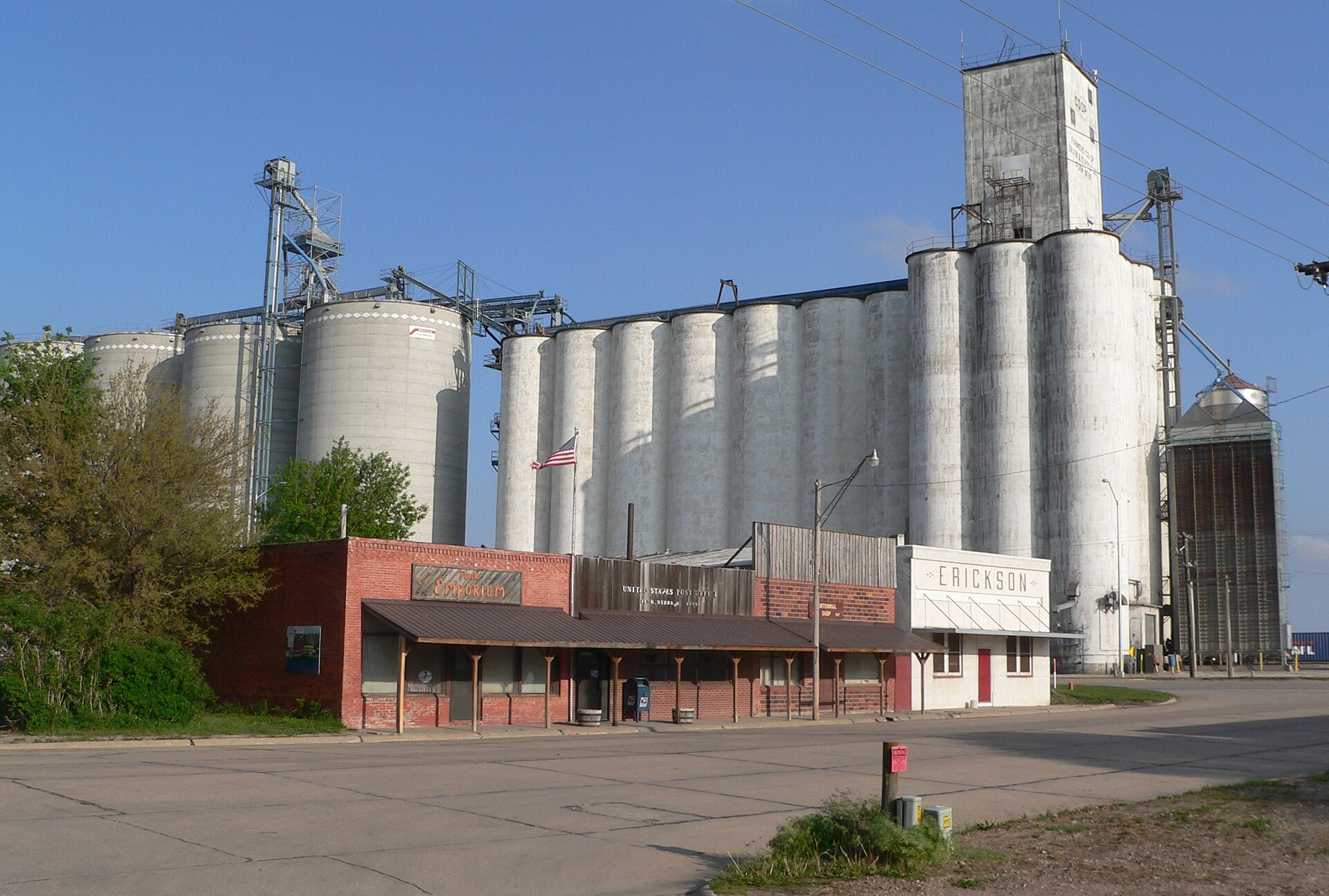 Funk, Nebraska: downtown and grain elevators.