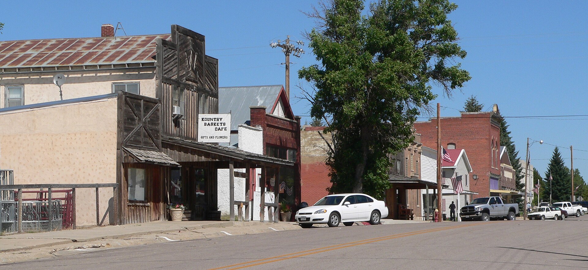 Harrison, Nebraska: Main Street (Nebraska Highway 29, looking northwest from about halfway between 1st and 2nd Street.