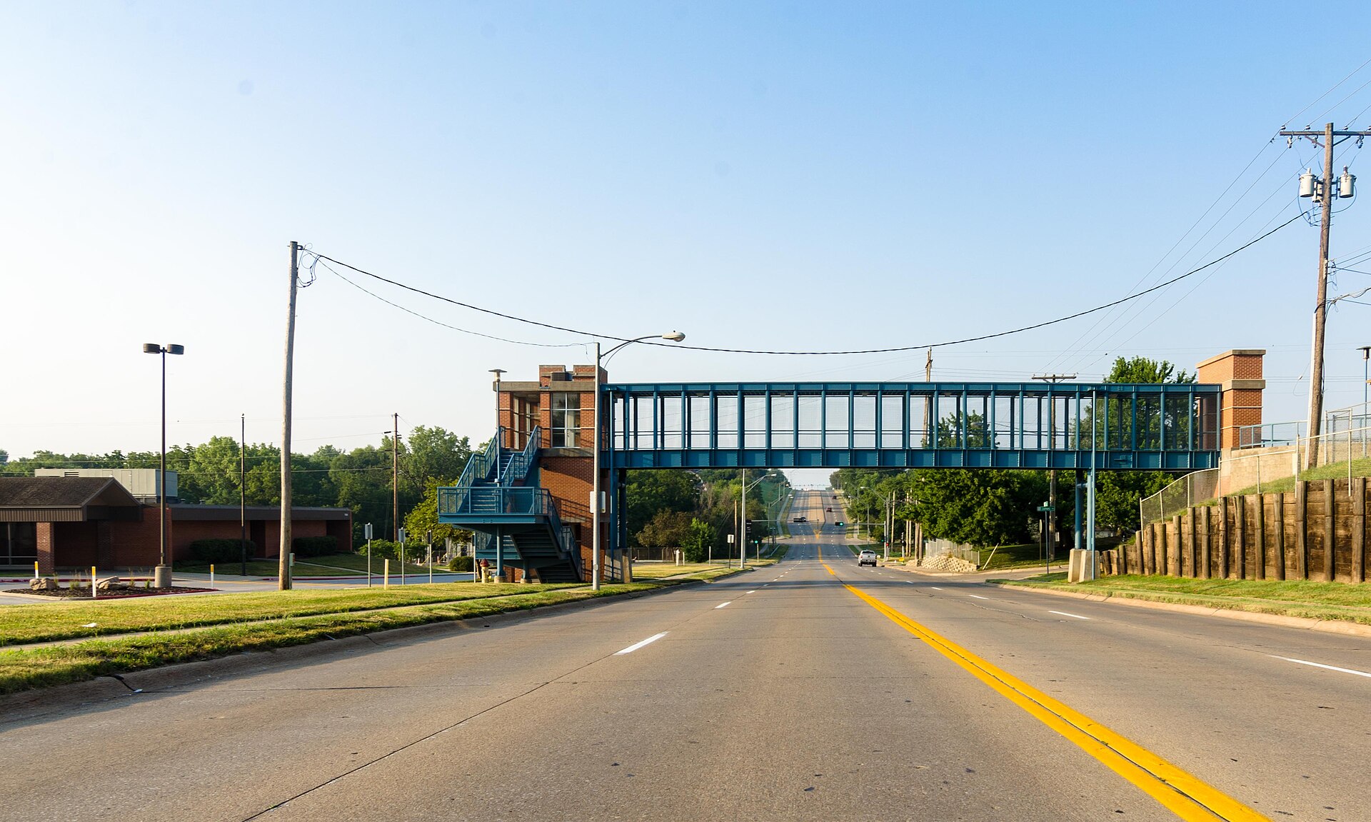 View south on 72nd Street just south of Harrison Street. — La Vista, Nebraska