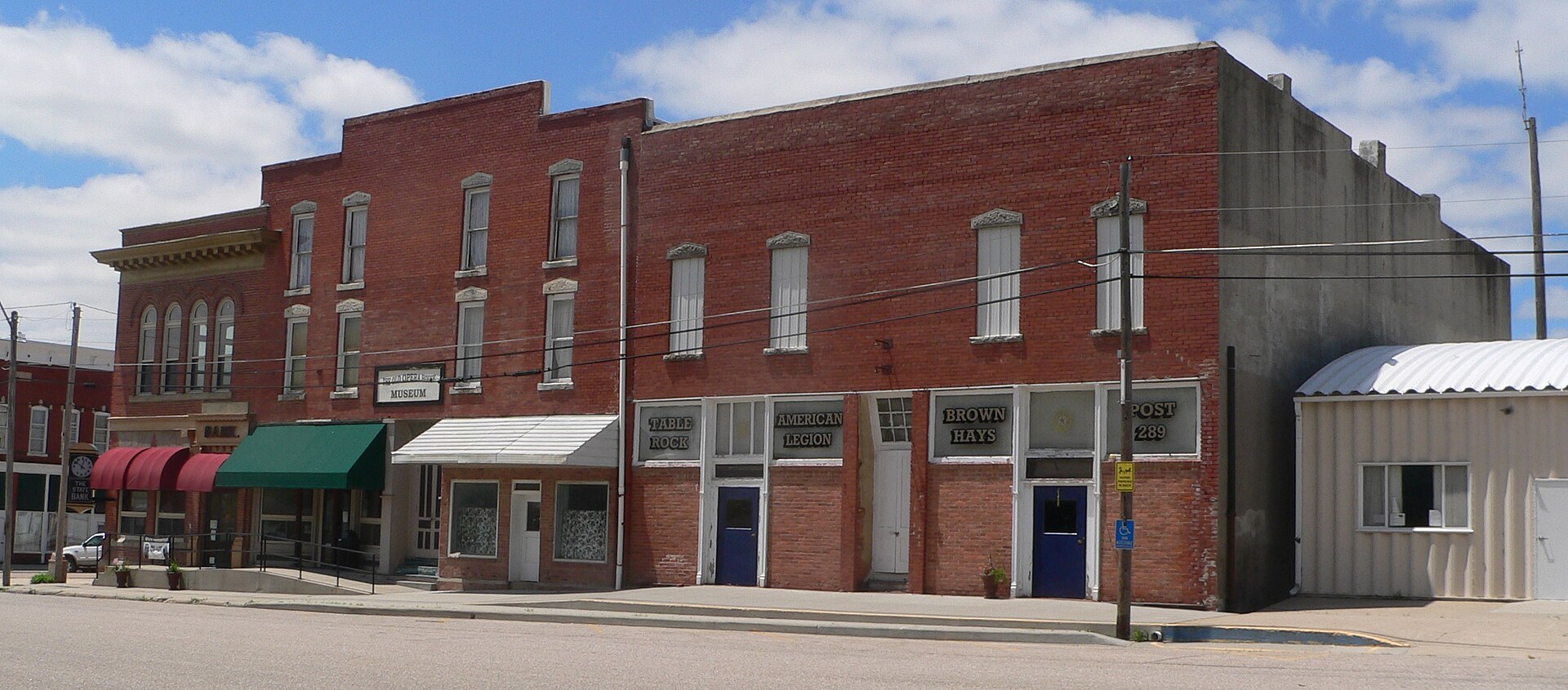 Table Rock, Nebraska: buildings on west side of Houston Street, from Luzerne Street at right (south) to about halfway between Luzerne and Pennsylvania Street.