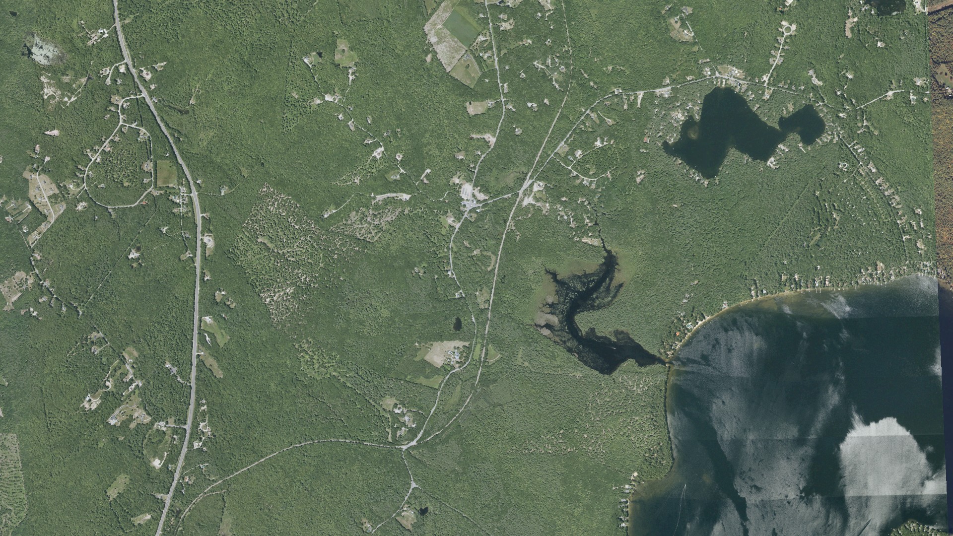 Natural-color aerial photograph of land around Wakefield, New Hampshire