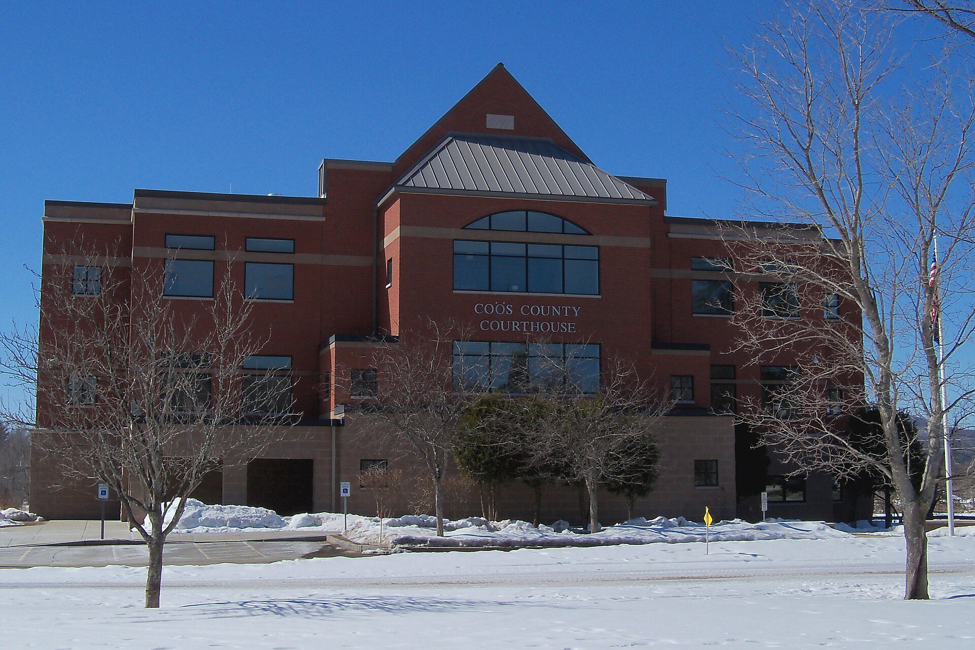 Coös County Courthouse in Lancaster, New Hampshire, USA. — Coos County, New Hampshire