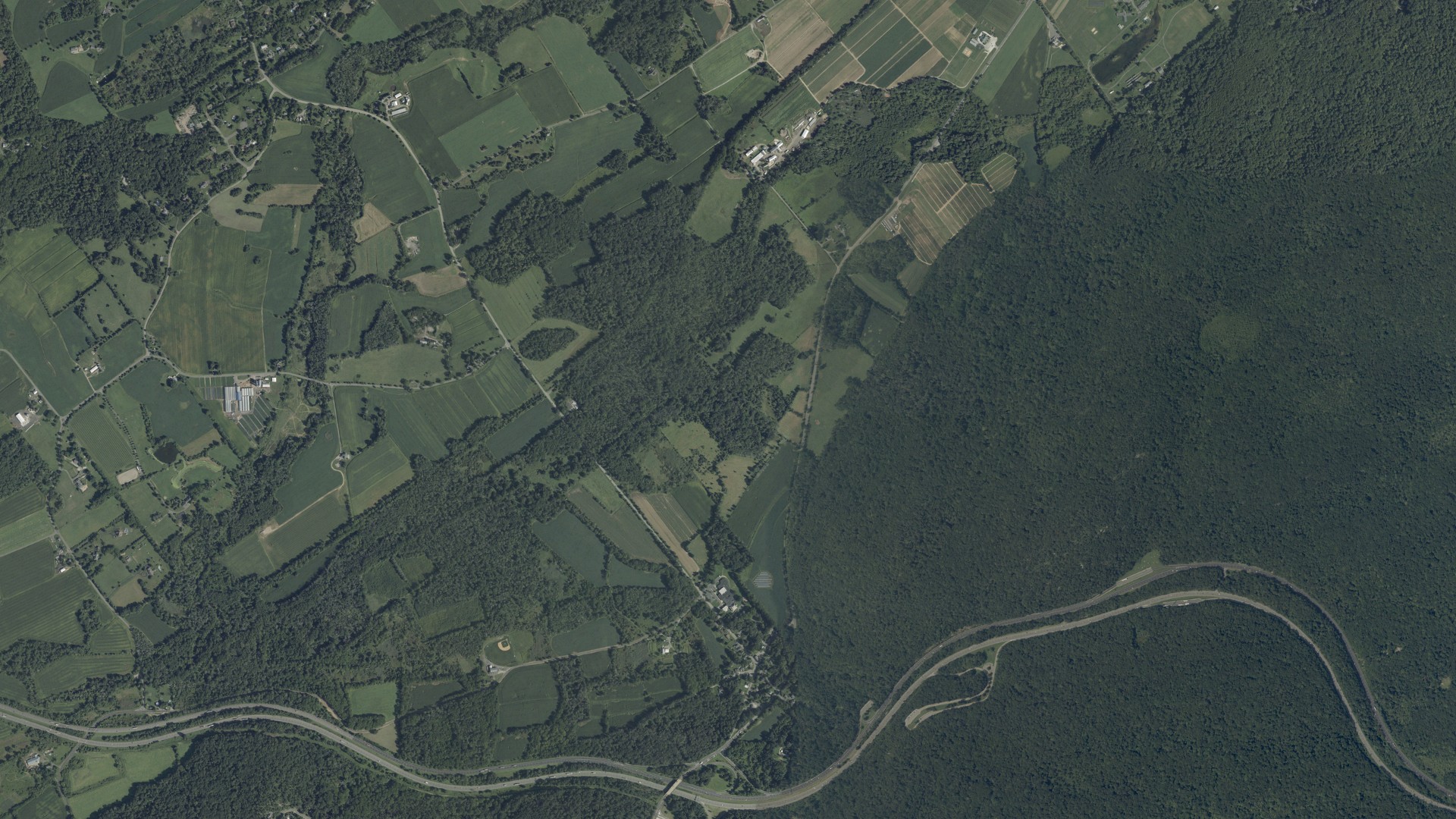 Natural-color aerial photograph of land around Allamuchy, New Jersey