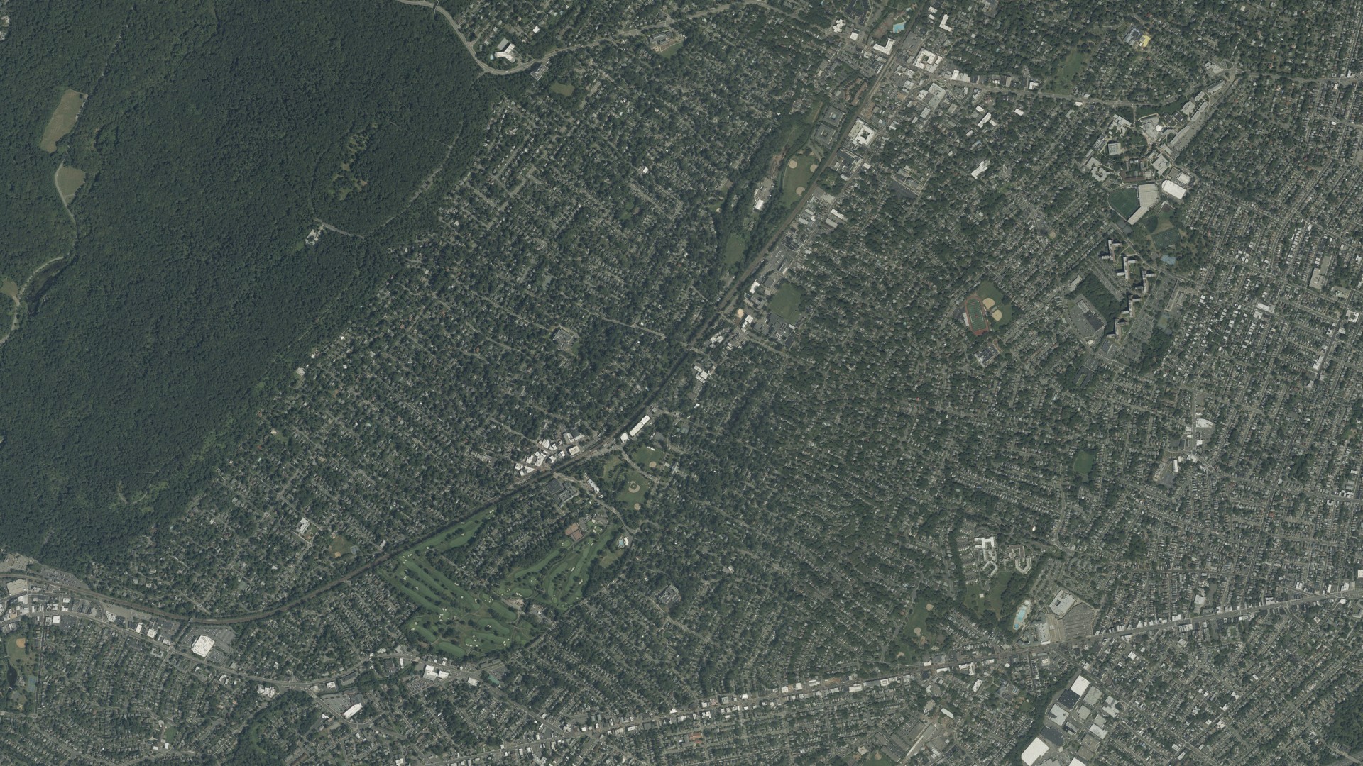 Natural-color aerial photograph of land around Maplewood, New Jersey
