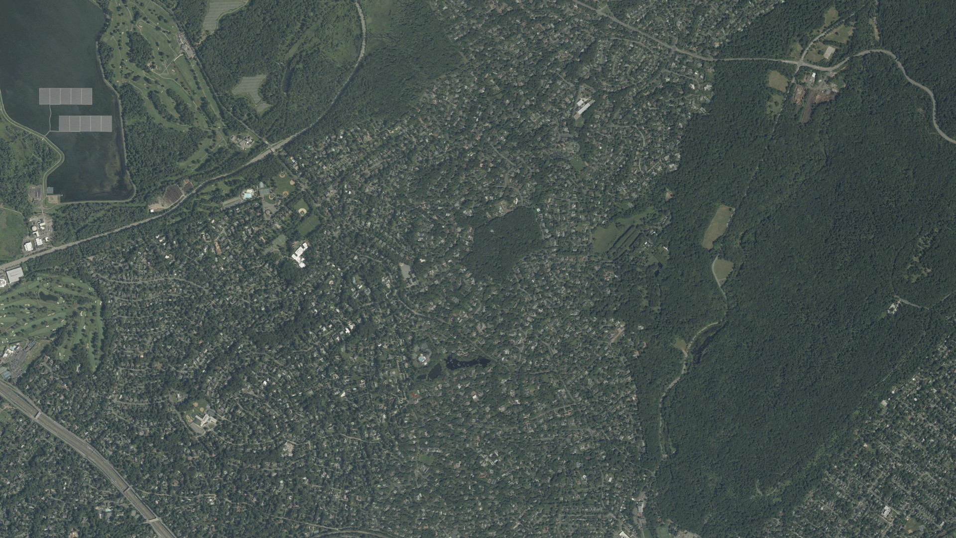 Natural-color aerial photograph of land around Millburn, New Jersey