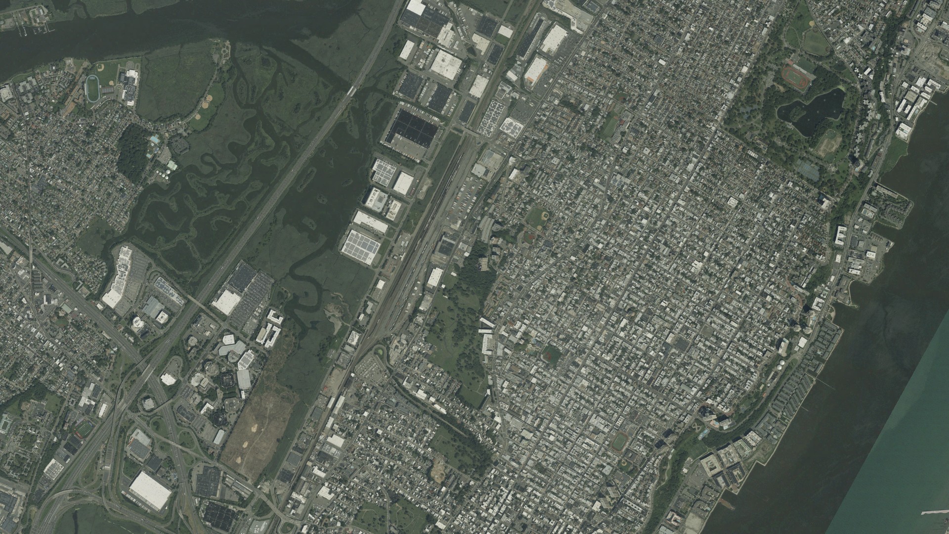 Natural-color aerial photograph of land around North Bergen, New Jersey