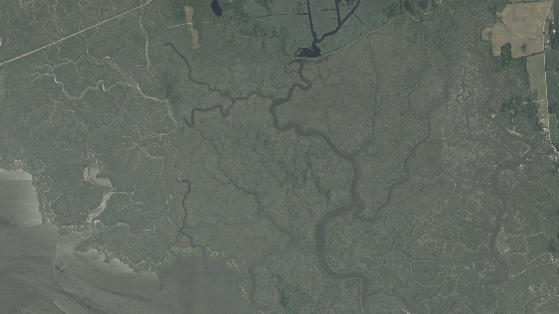 Natural-color aerial photograph of land around Lower Alloways Creek, New Jersey