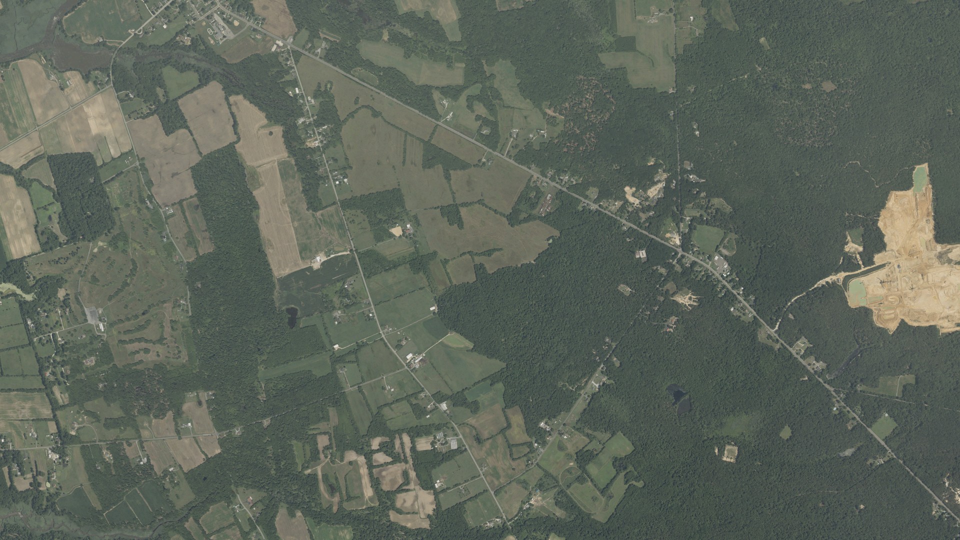 Natural-color aerial photograph of land around Quinton, New Jersey
