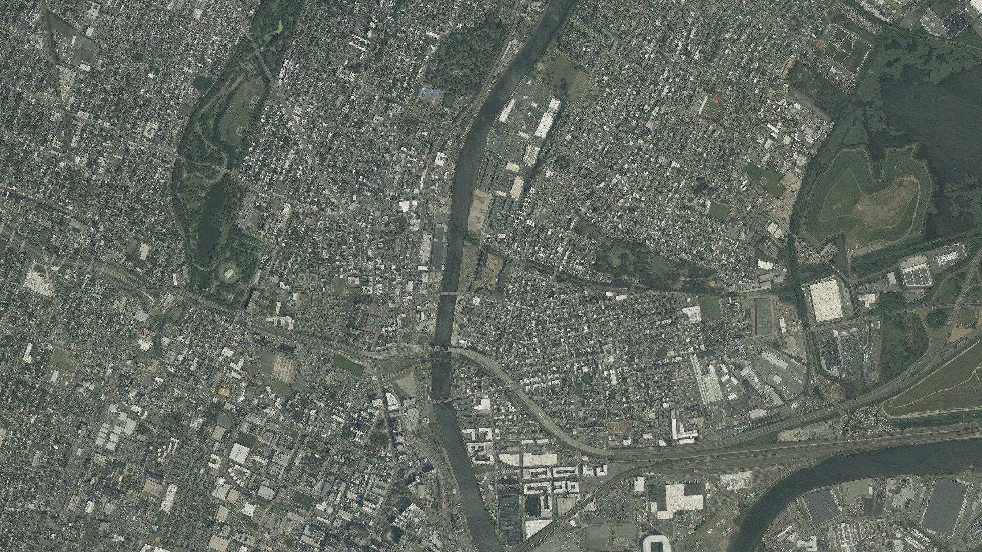 Natural-color aerial photograph of land around East Newark, New Jersey