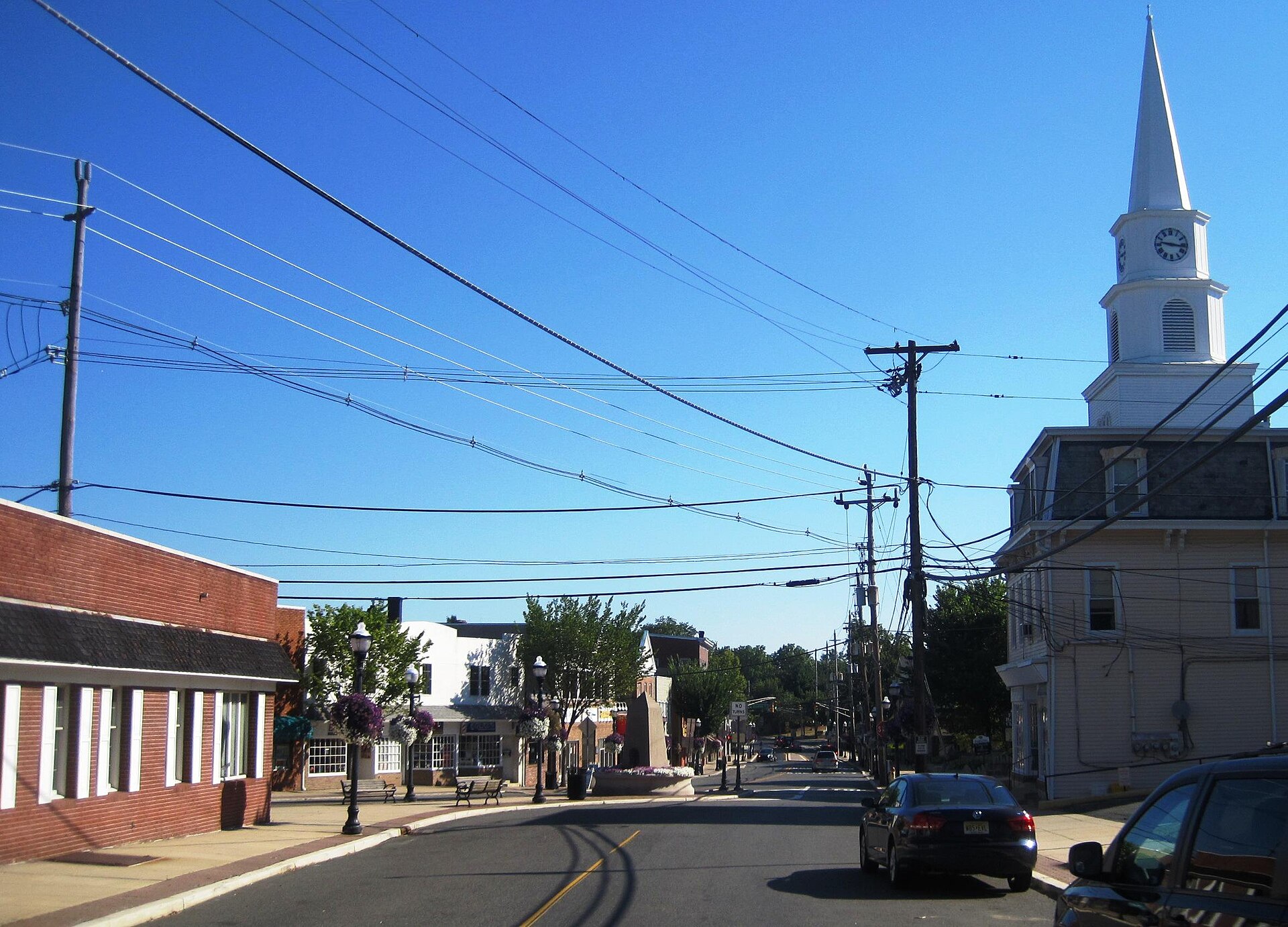 Photo of the downtown view of Hightstown, New Jersey. Taken on South Main Street (County Routes 539 and 571) at the intersection of Mercer Street (New Jersey Route 33) and North Main Street.