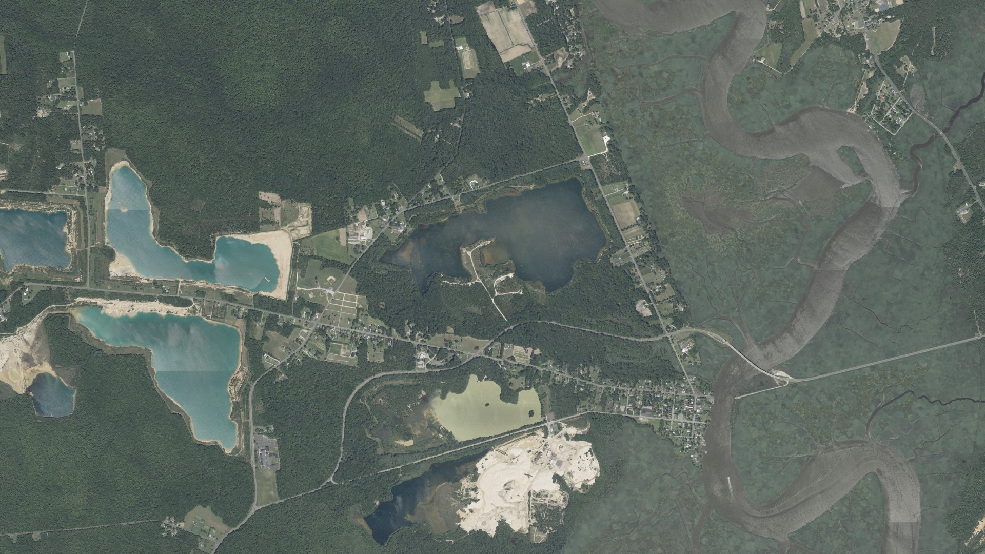 Natural-color aerial photograph of land around Mauricetown, New Jersey