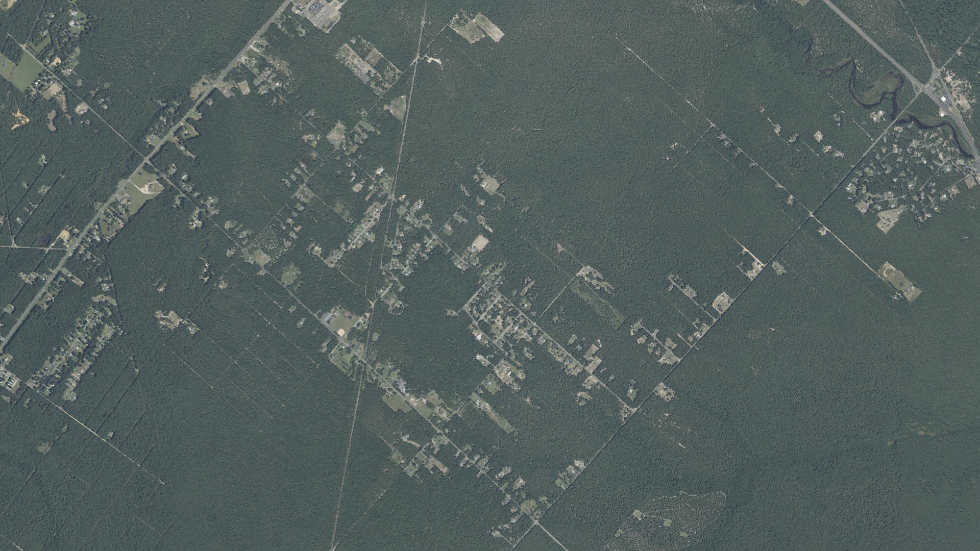 Natural-color aerial photograph of land around Newtonville, New Jersey