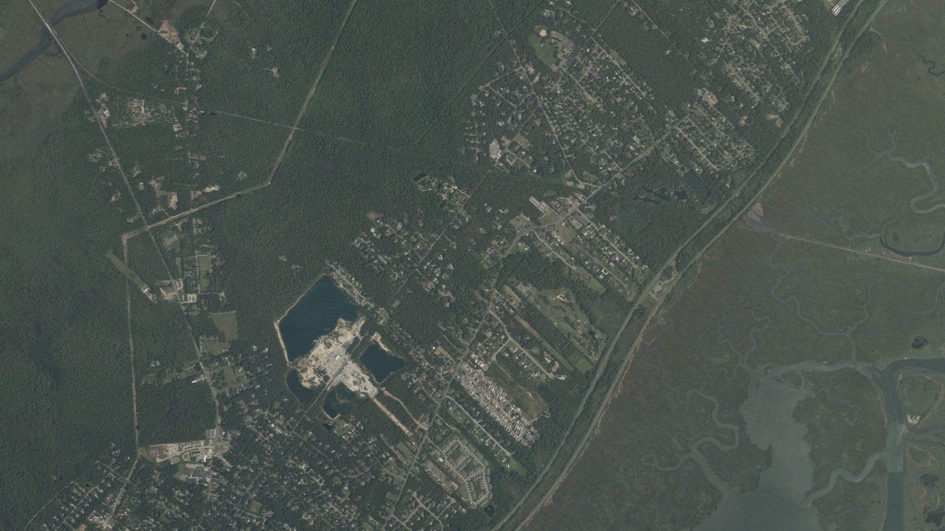 Natural-color aerial photograph of land around Palermo, New Jersey