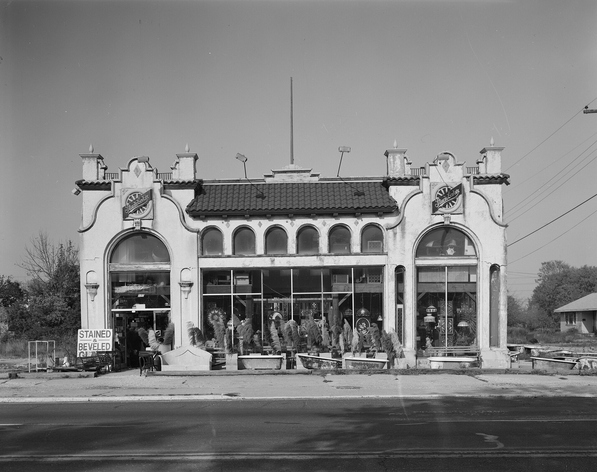 Cropped verion of our 2. PERSPECTIVE VIEW OF SOUTH AND WEST SIDES LOOKING NORTHEAST - Studebaker Dealership, U.S. Highway 40, Pleasantville, Atlantic County, NJ, 7006 E. Black Horse Pike, converted to jpeg — New Jersey