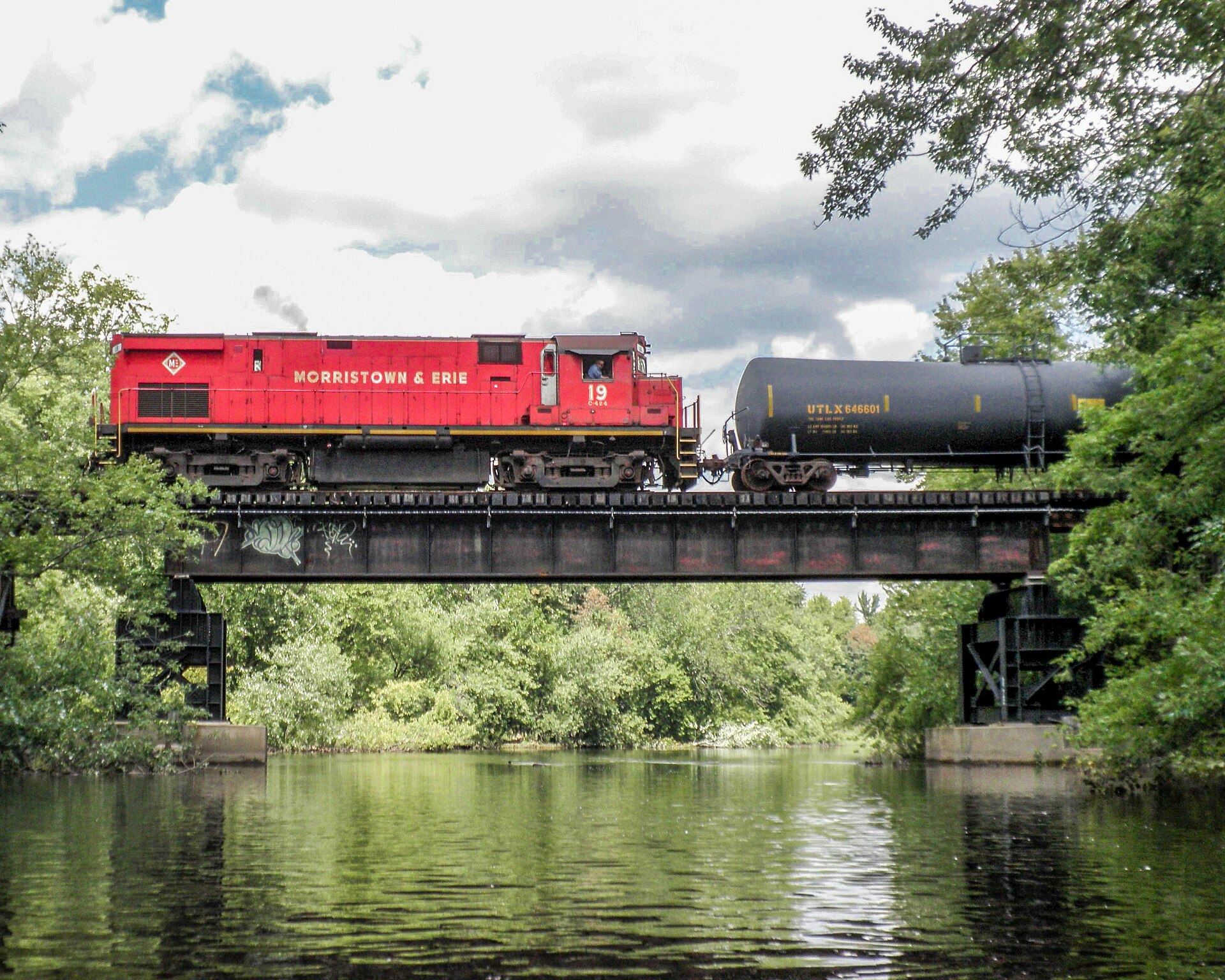 Morristown and Erie Railroad Bridge over the Passaic River, East Hanover - Roseland, New Jersey (looking north by kayak)