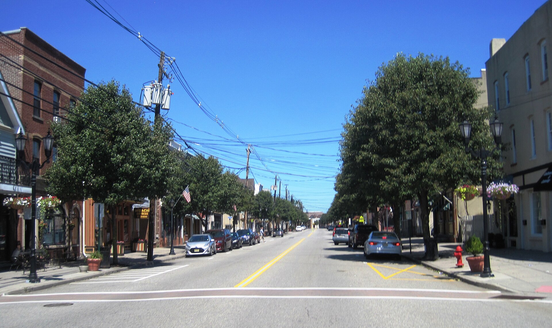 Photo showing downtown South Amboy, New Jersey. Photo taken along northbound Broadway at Henry Street.
