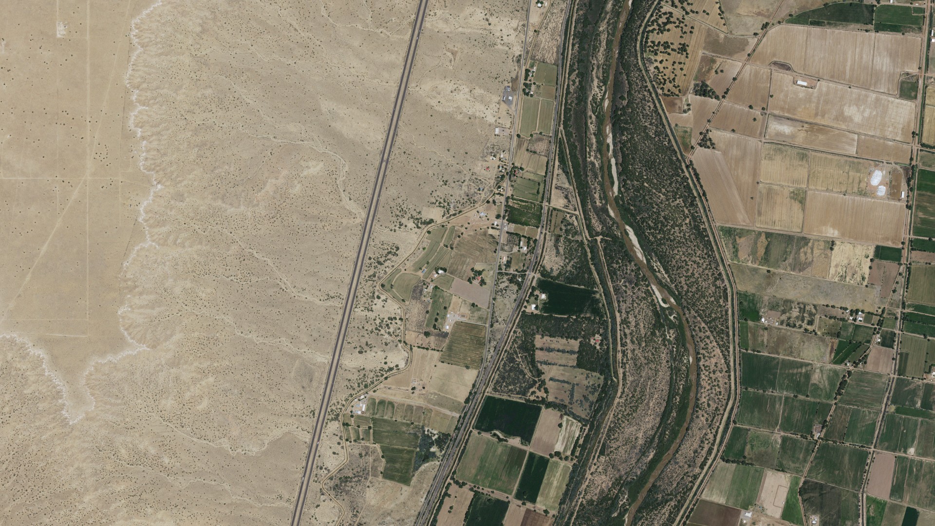 Natural-color aerial photograph of land around Abeytas, New Mexico