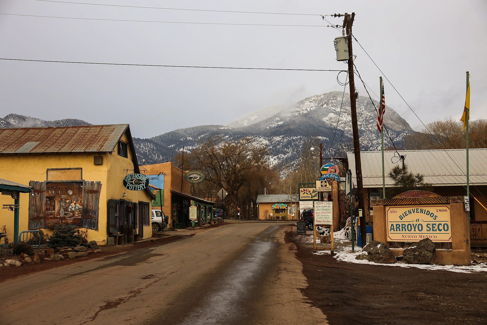 Bienvenidos a Arroyo Seco — New Mexico