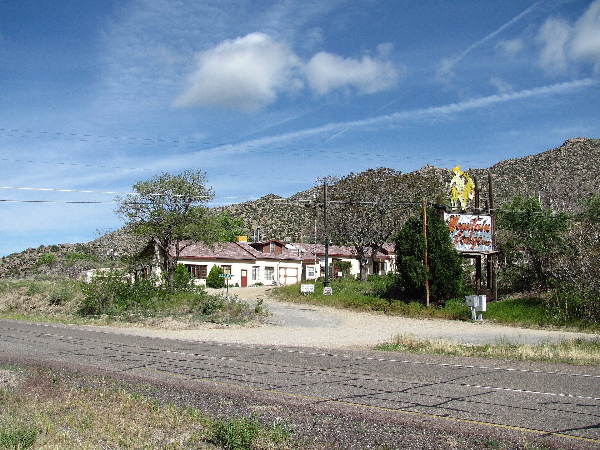 Old Mountain Lodge on Old Route 66, Carnuel New Mexico