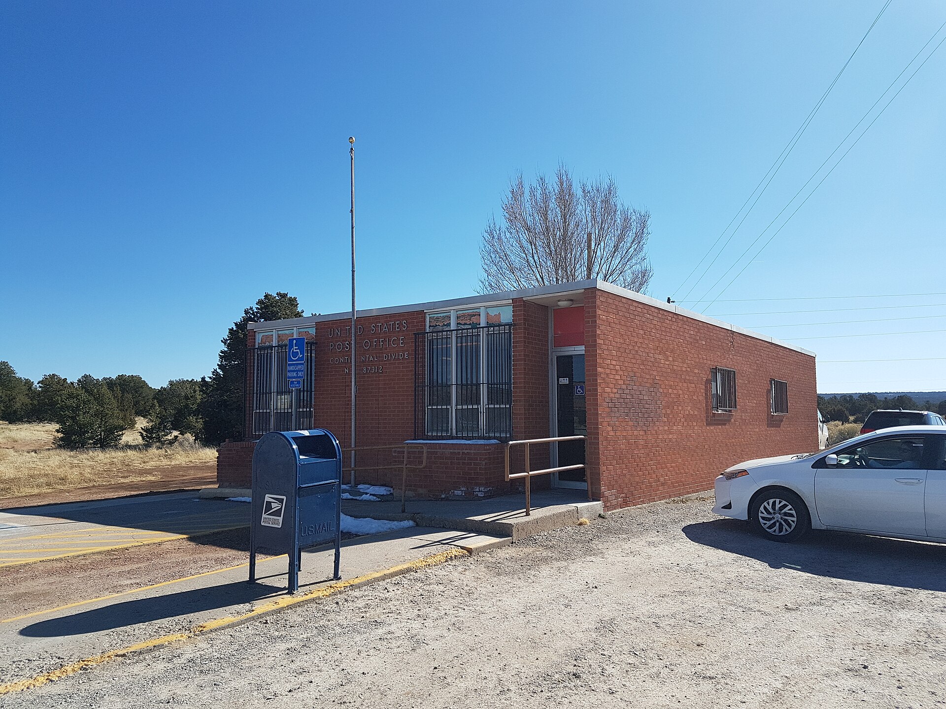 Post Office at 40 Wrangler Road, Continental Divide, New Mexico, 87312). Picture taken by Thomas M. Rösner (2-March-2018).