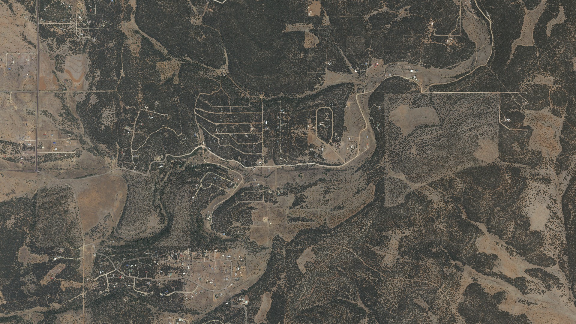 Natural-color aerial photograph of land around Manzano Springs, New Mexico