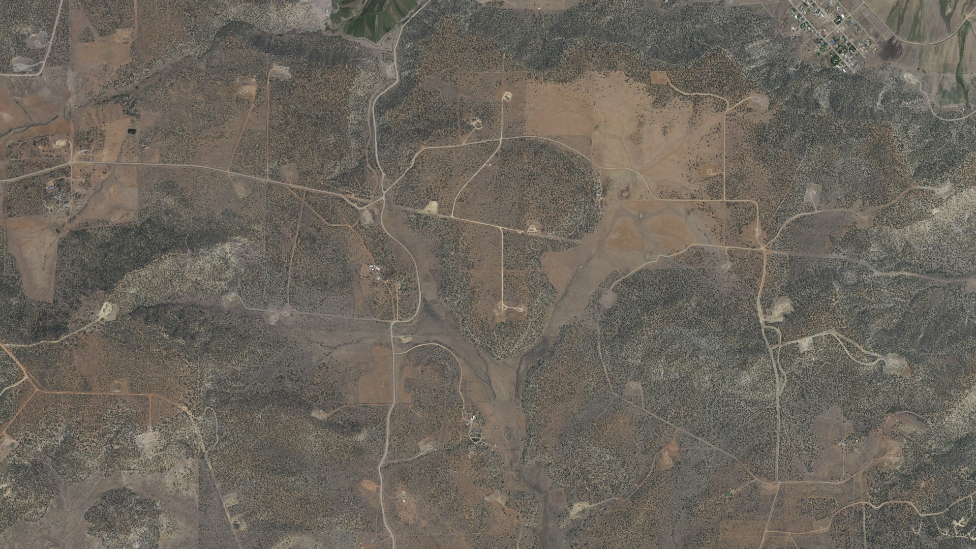 Natural-color aerial photograph of land around Middle Mesa, New Mexico
