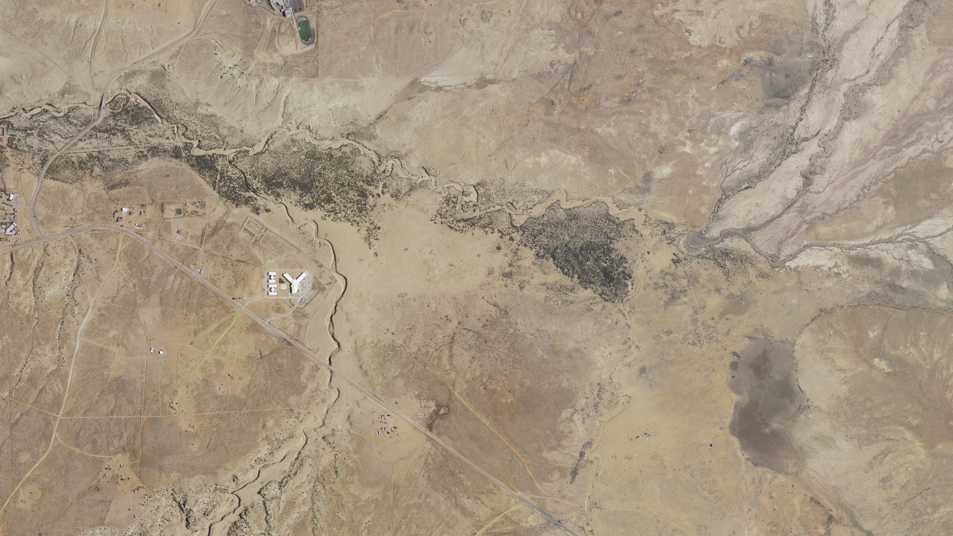 Natural-color aerial photograph of land around Pueblo Pintado, New Mexico