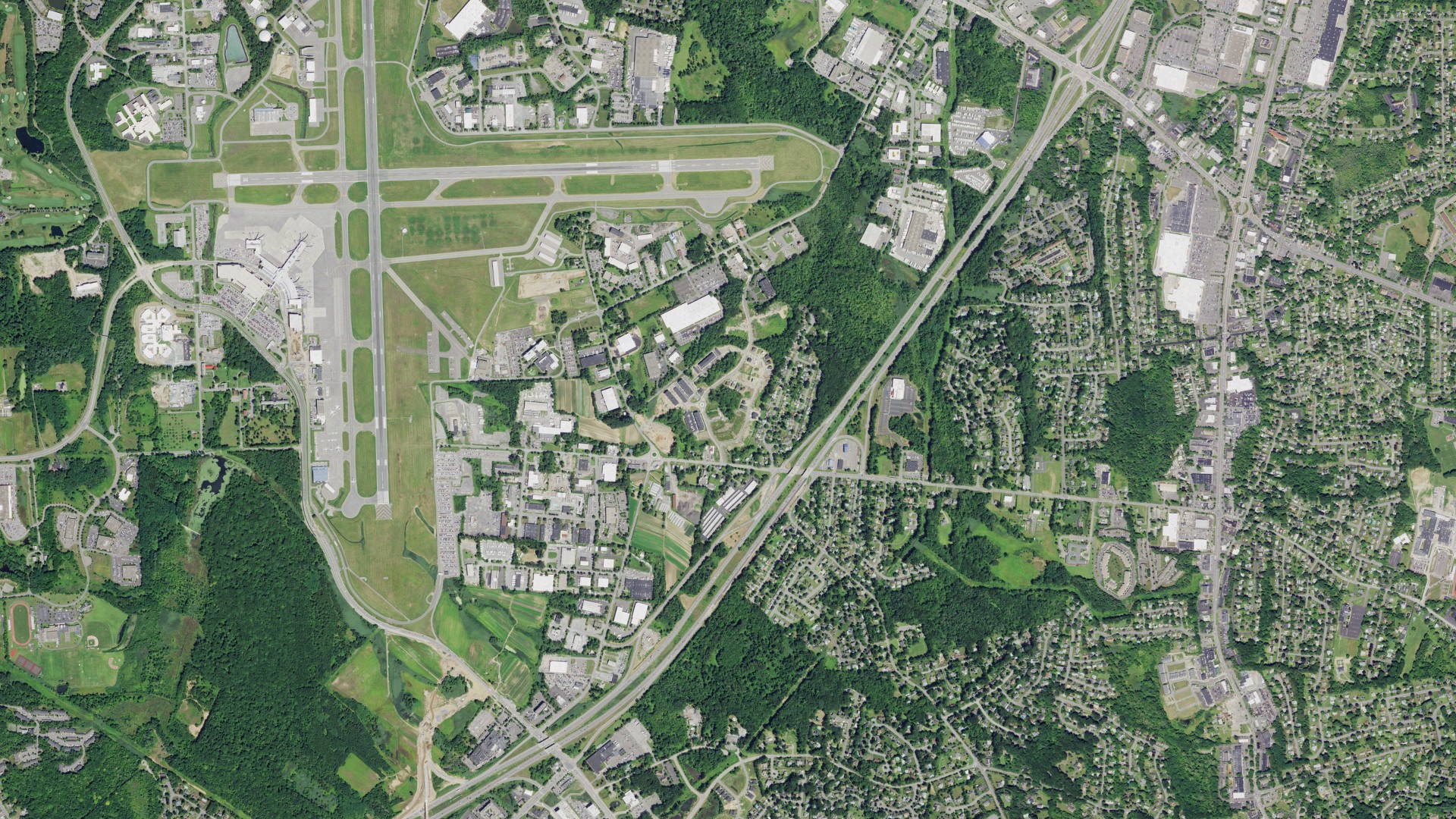 Natural-color aerial photograph of land around Colonie, New York