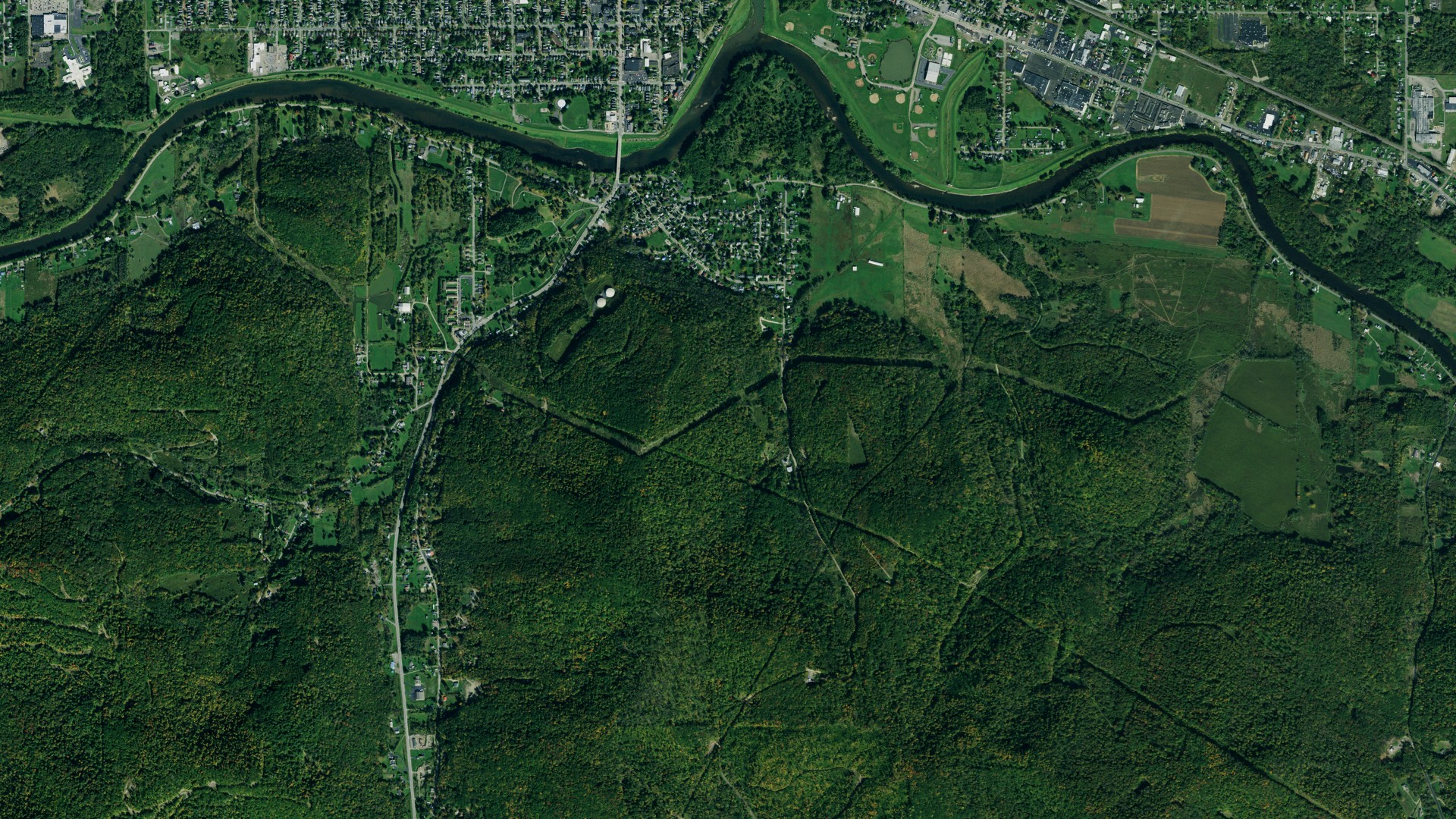 Natural-color aerial photograph of land around Olean, New York